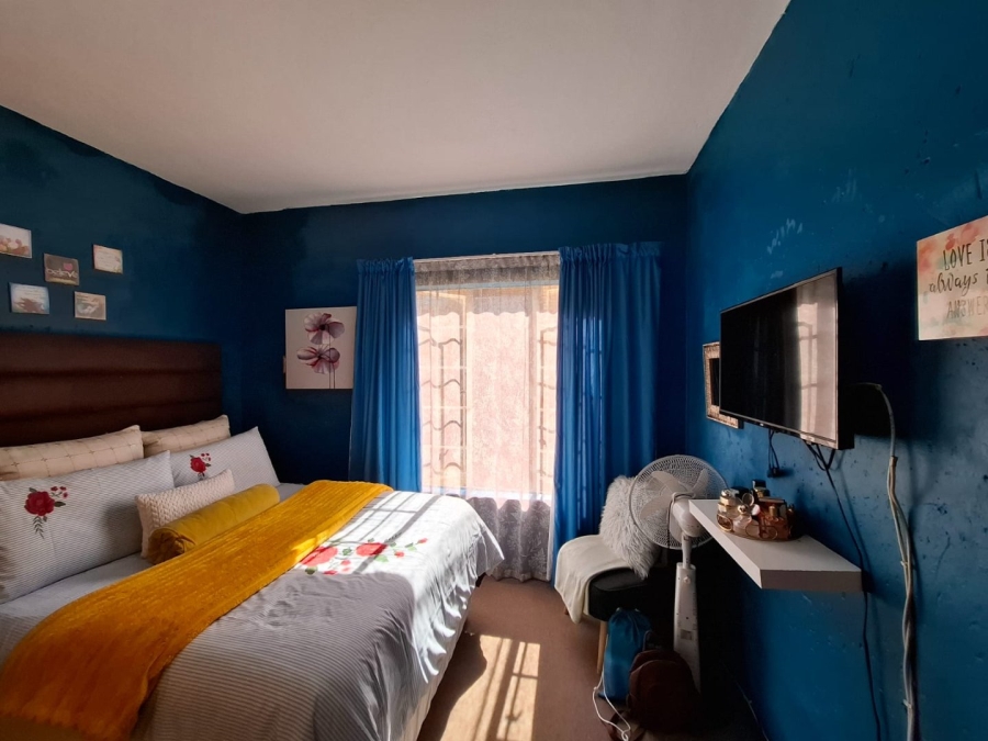 To Let 2 Bedroom Property for Rent in Waterval East North West
